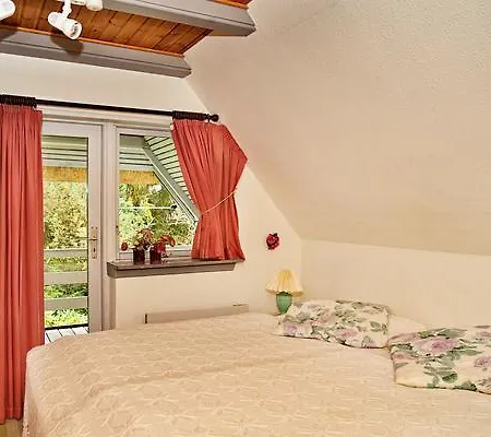 Four-bedroom Holiday In 18 *