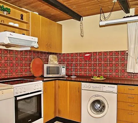 Four-bedroom Holiday In 18