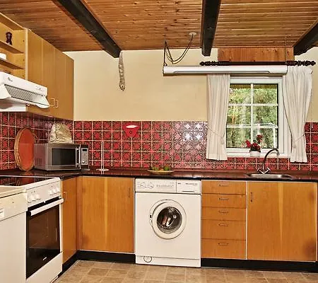 Four-bedroom Holiday In 18 * Ulfborg