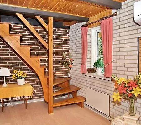 Four-bedroom Holiday In 18 Ulfborg